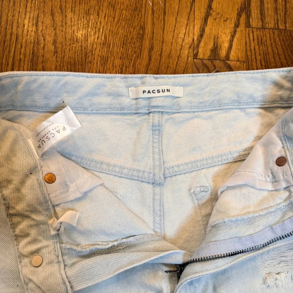 PacSun High Rise Distressed‎ Denim Shorts Frayed Hem 25 Light Wash Blue